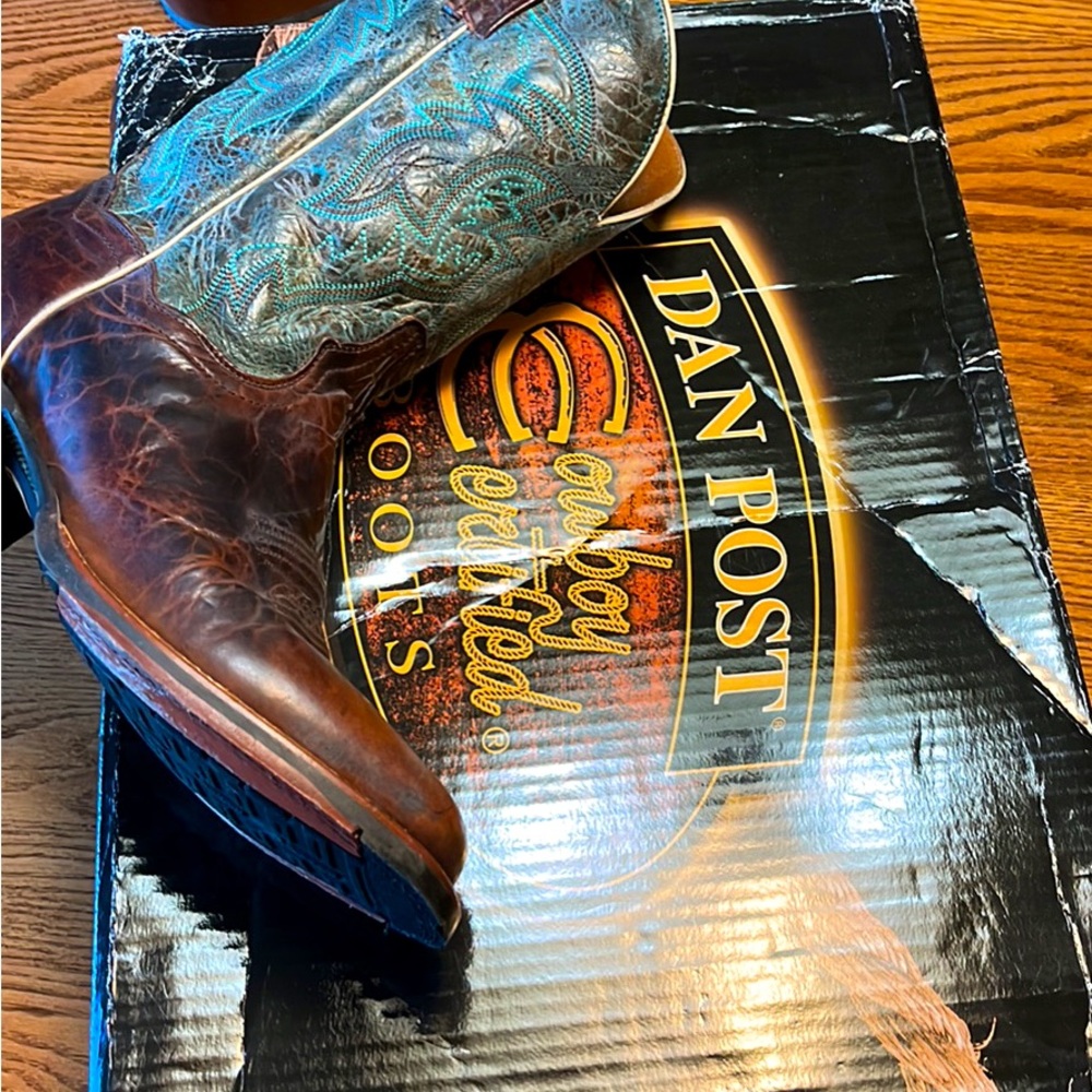 Dan Post square toe boots. 10.5D.
